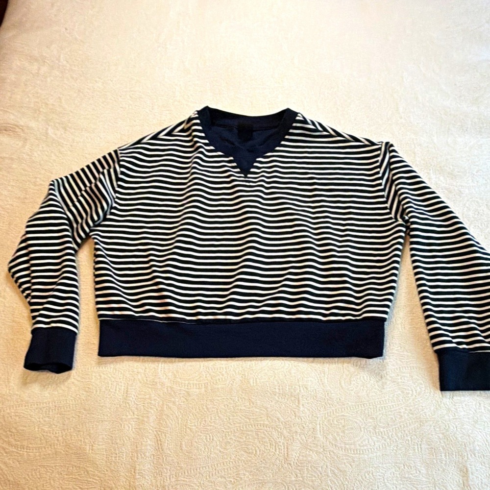 Danskin Black White Striped Crewneck Pullover Sweatshirt Womens M 4935 Stretch